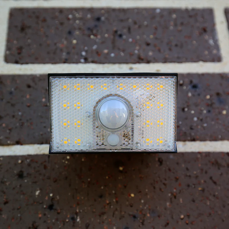 Compact Solar Floodlight | Motion Sensor | 20LED | OVERWATCH - Image 3
