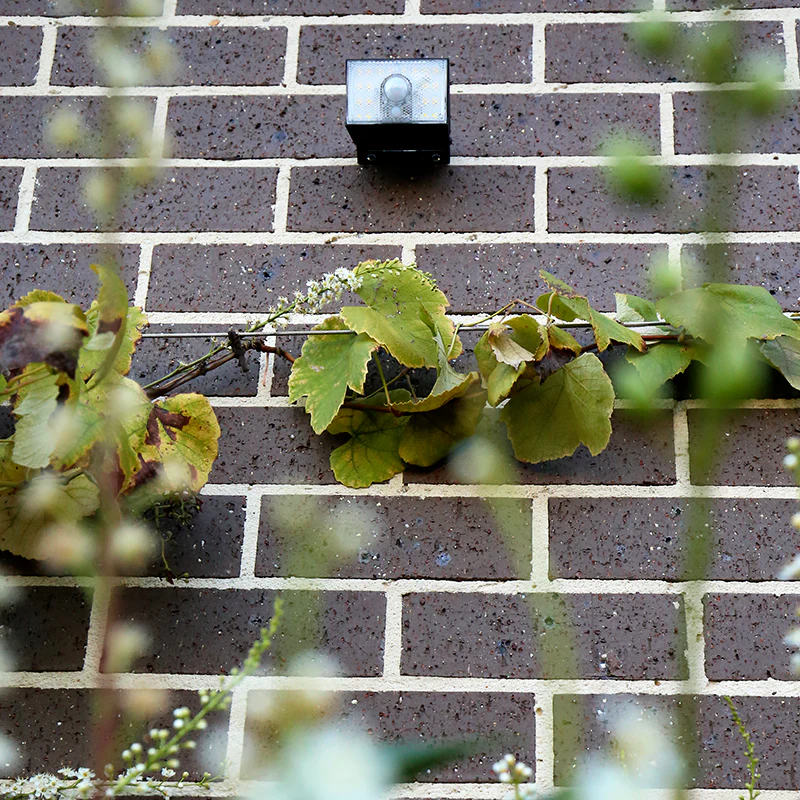 Compact Solar Floodlight | Motion Sensor | 20LED | OVERWATCH - Image 5