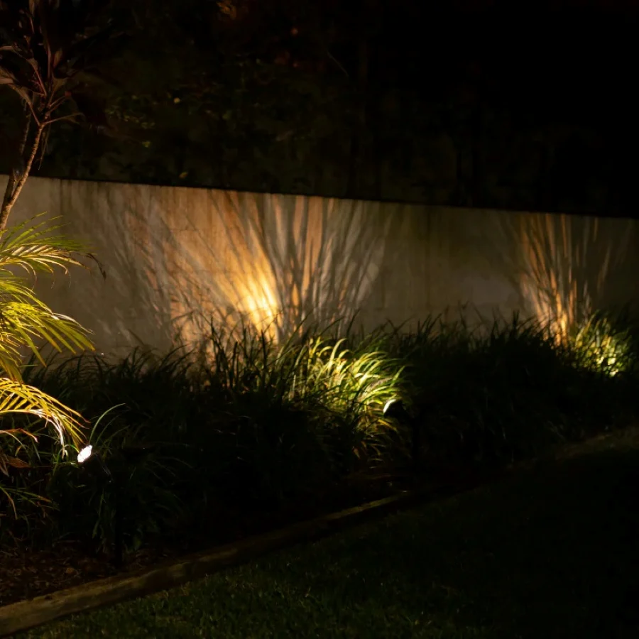 Adjustable Solar Garden Spotlight | Ground Spike | 5LED | FOCUS - Image 6