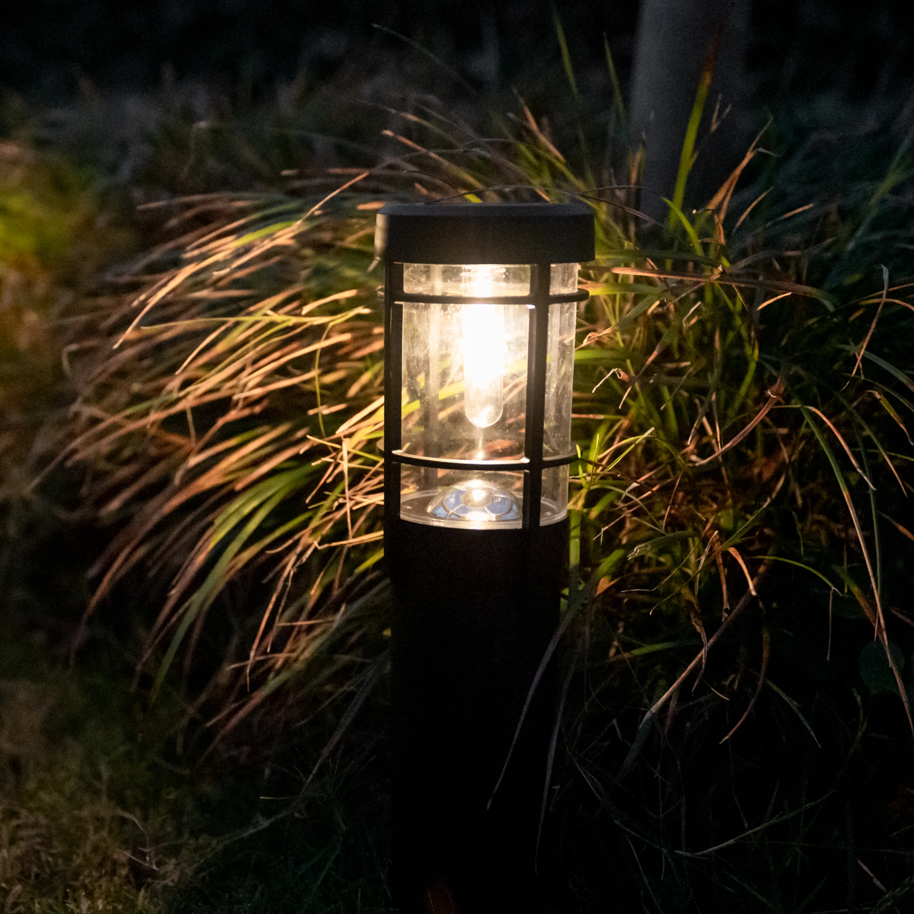 Hamptons Style Solar Path Light | 2 Pack | 16LED | MONTAUK - Image 3