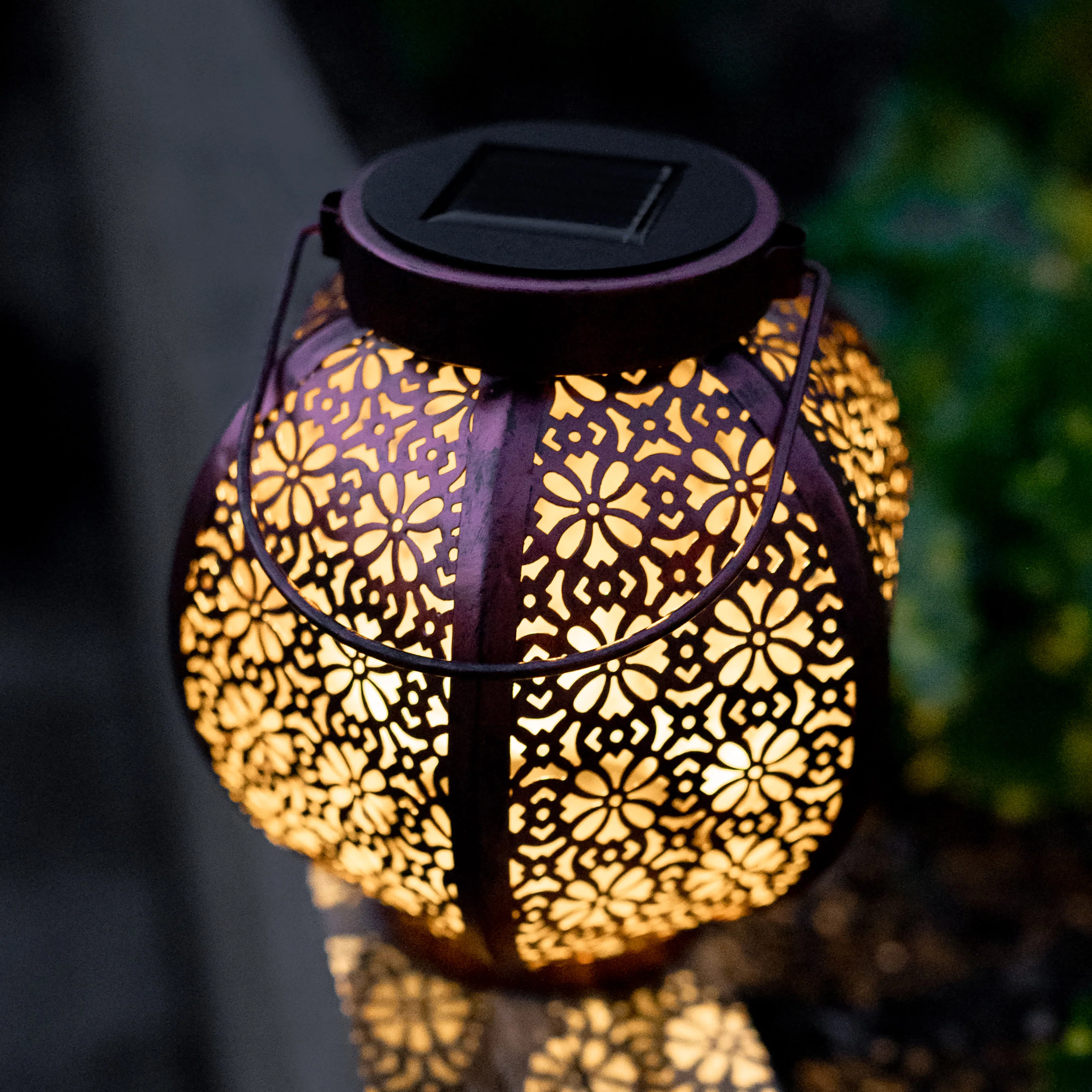 Moroccan Inspired Solar Lantern | 1LED | BAZAAR - Image 4