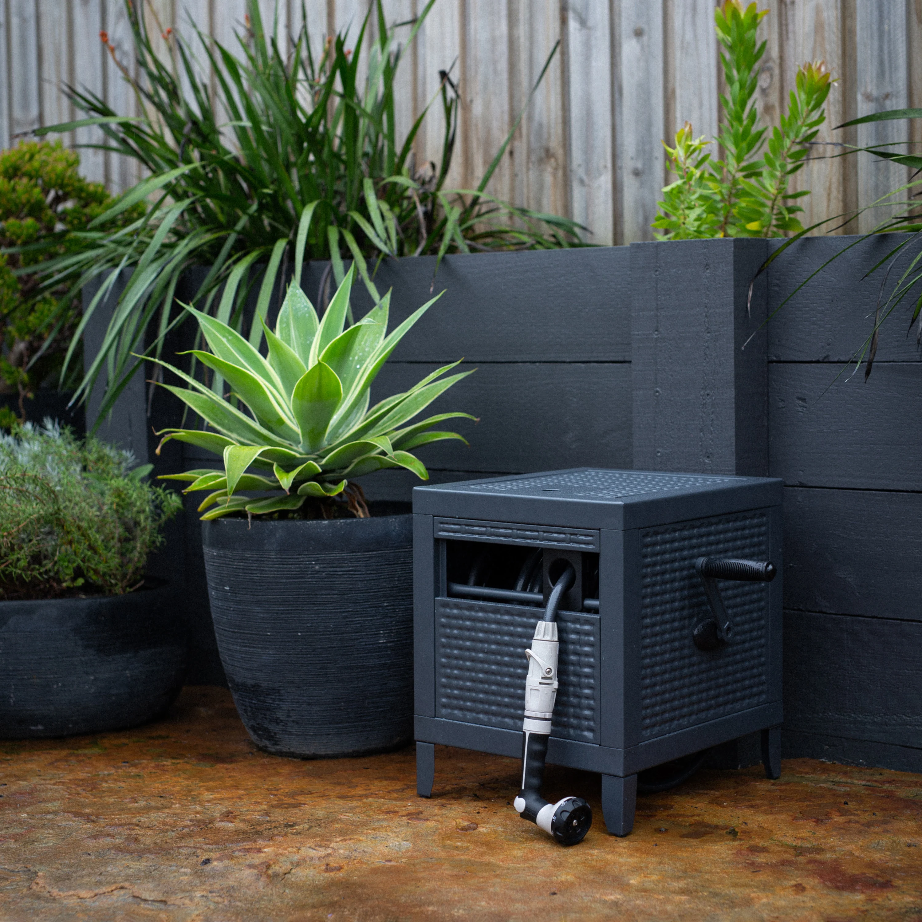 Metal Hose Reel Box - Image 4