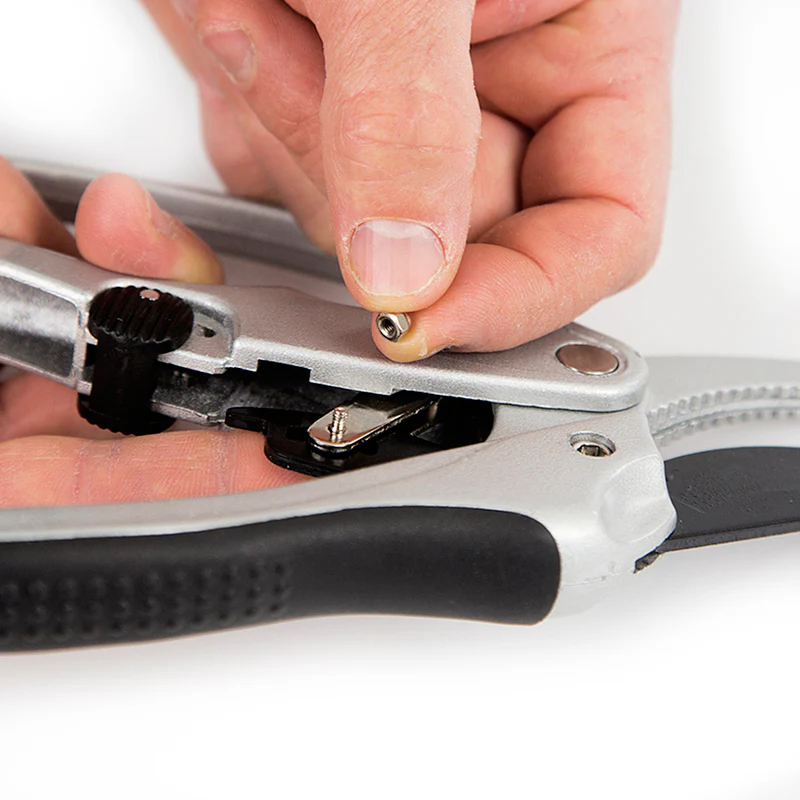 Ratchet Pruners - Screw and Lock Nut - Image 5