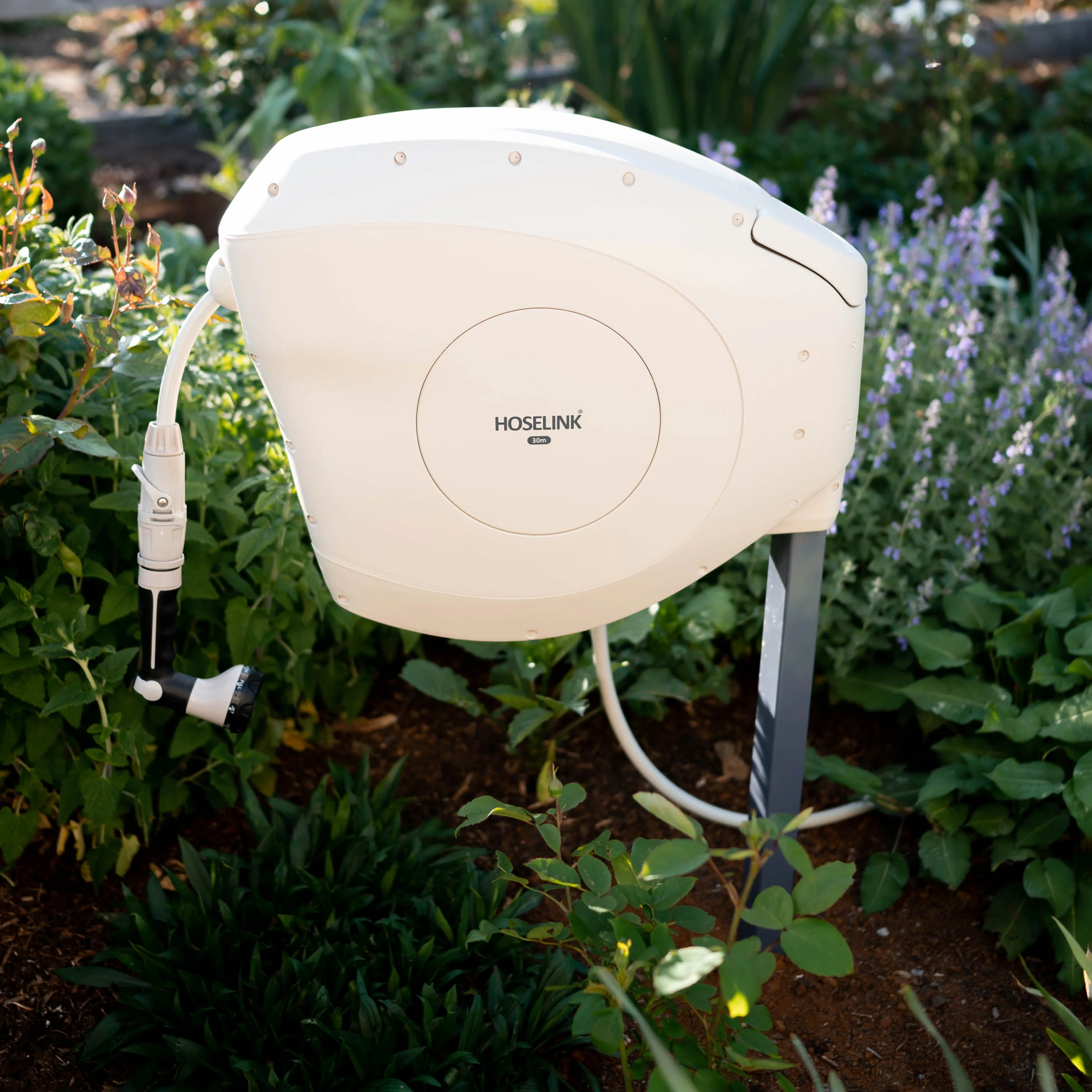 Retractable Hose Reel Mounting Post | Classic Series - Image 3
