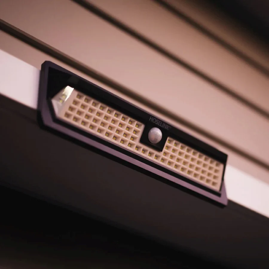 Solar Security Floodlight | Motion Sensor | 80LED | PARAMOUNT - Image 3